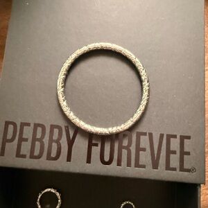 Pebby Furevee Silver Textured Bangle Bracelet